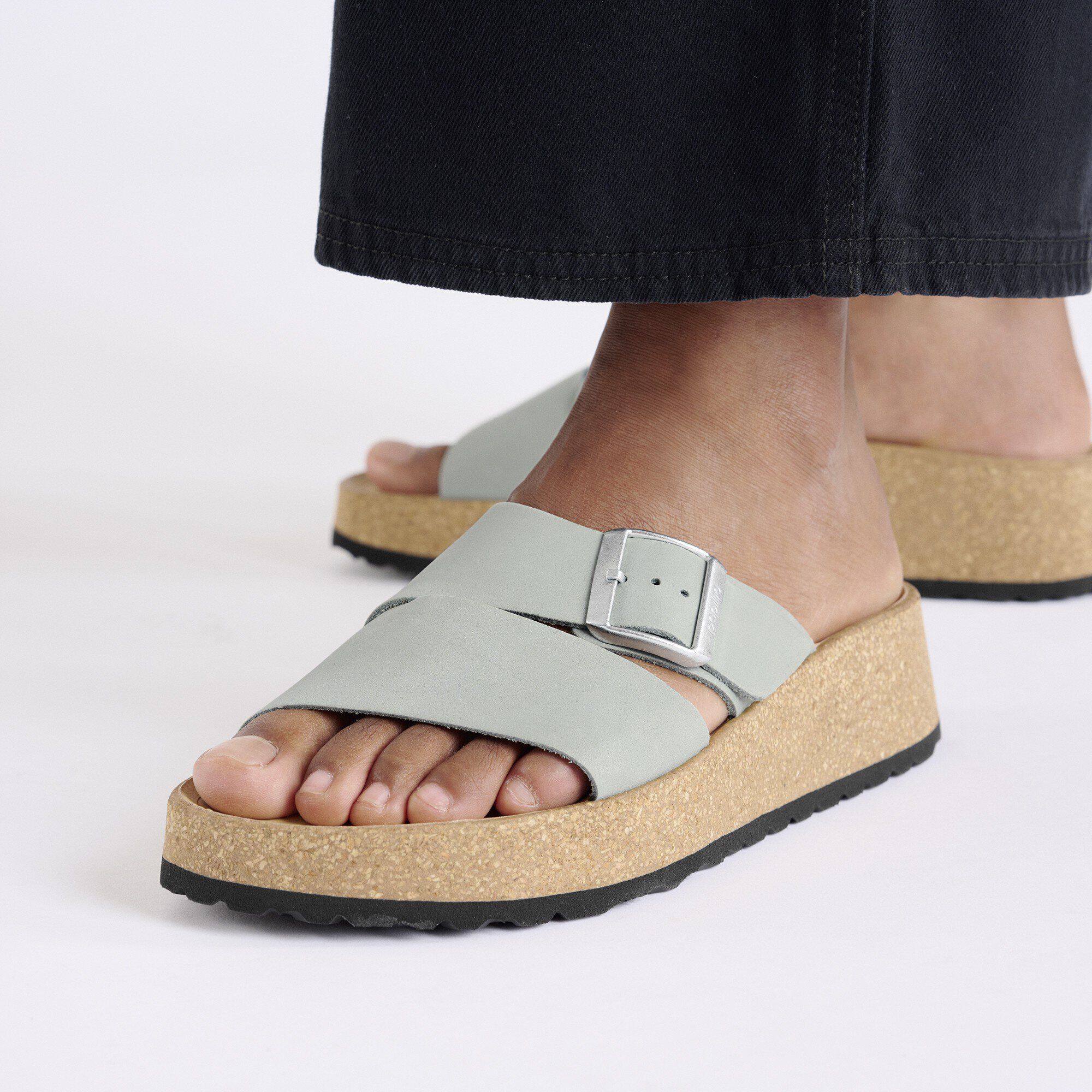 Almina Nubuck Leather